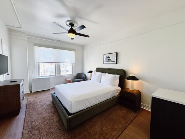 Queen Room