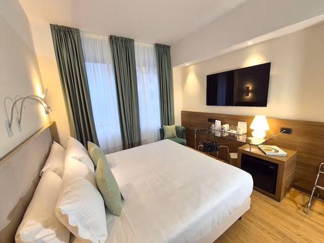 Comfort Room, 1 Queen Bed