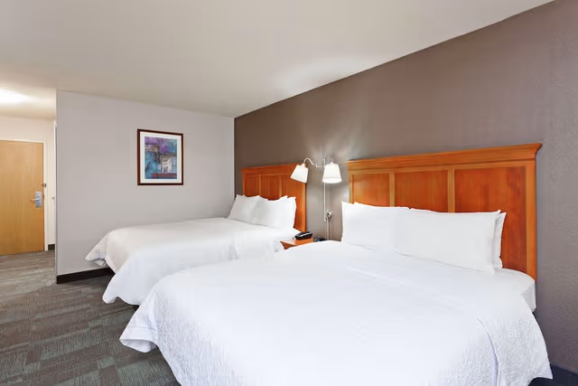 Two queen beds non smoking