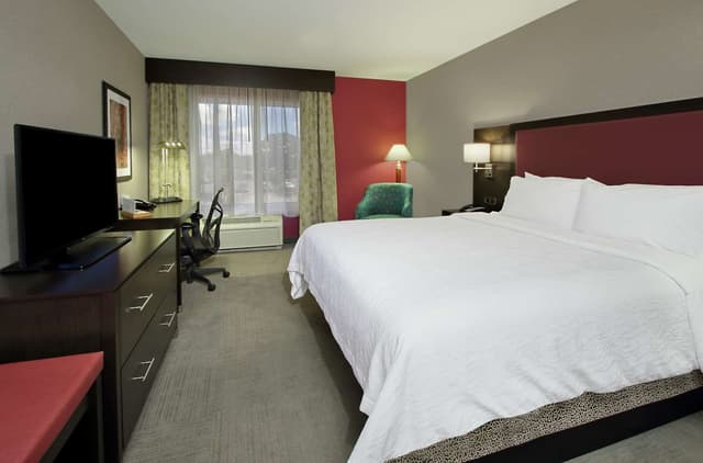 1 KING BED