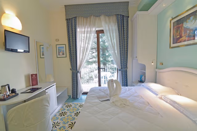 Classic Double Room, Balcony
