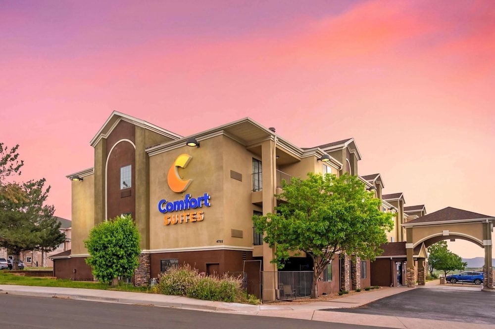 COMFORT SUITES CASTLE ROCK0
