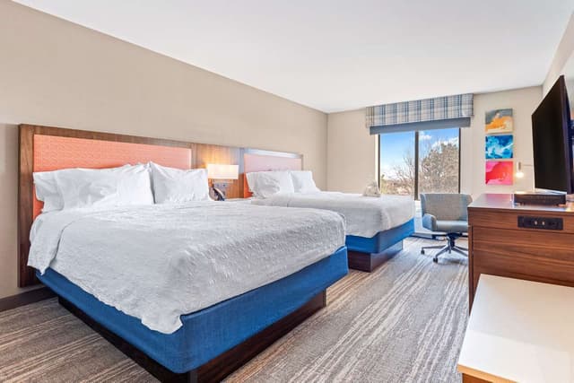 2 QUEEN BEDS NONSMOKING