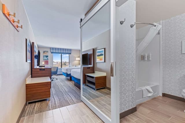 2 QUEEN BEDS NONSMOKING