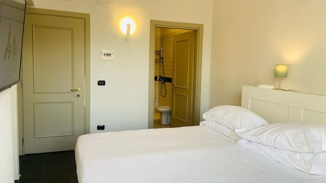 Deluxe Room, Accessible