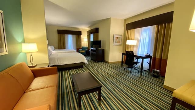 Suite, Multiple Beds (Extra Floor Space)