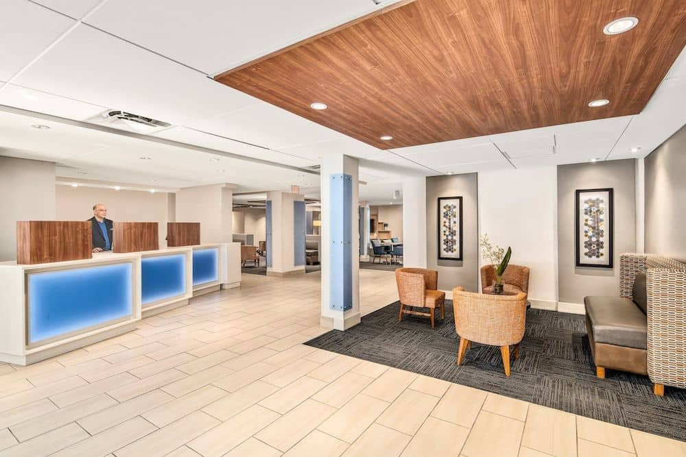HOLIDAY INN EXPRESS FT. LAUDER HOLIDAY INN EXPRESS FT. LAUDER