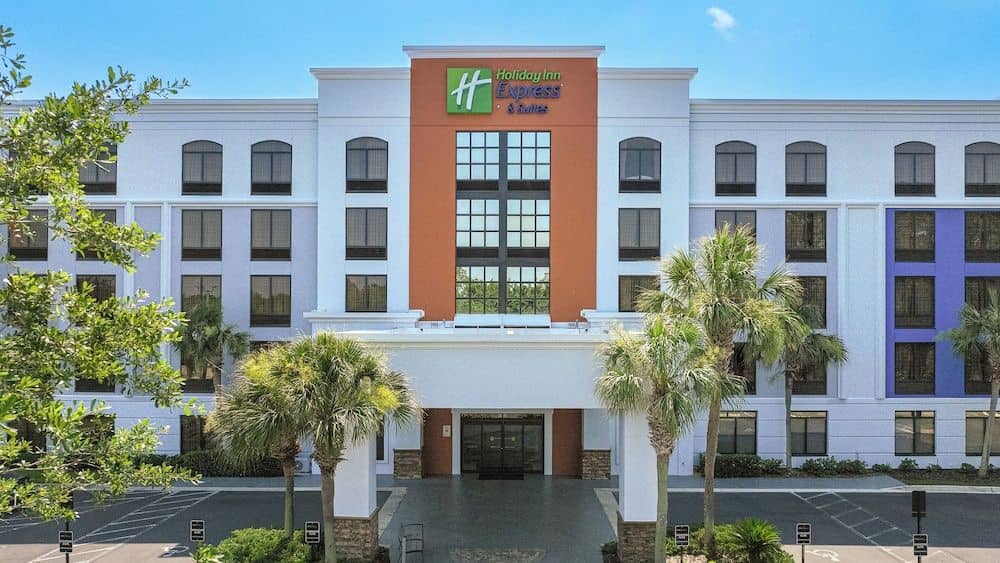 HOLIDAY INN EXPRESS & SUITES JACKSONVILLE SE- MED CTR AREA HOLIDAY INN EXPRESS & SUITES JACKSONVILLE SE- MED CTR AREA