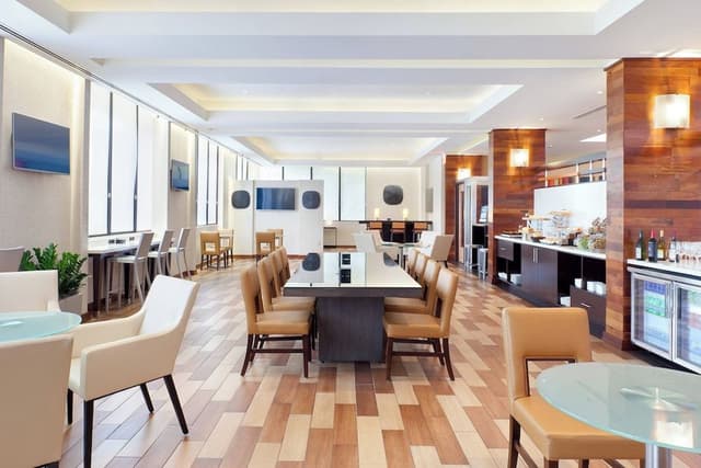Club Room, 2 Double Beds, City View