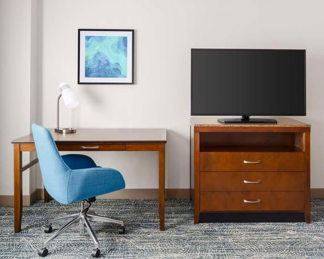 1 KING BED WITH DOUBLE SOFABED
