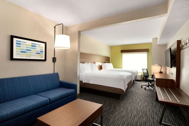 Suite, 2 Queen Beds