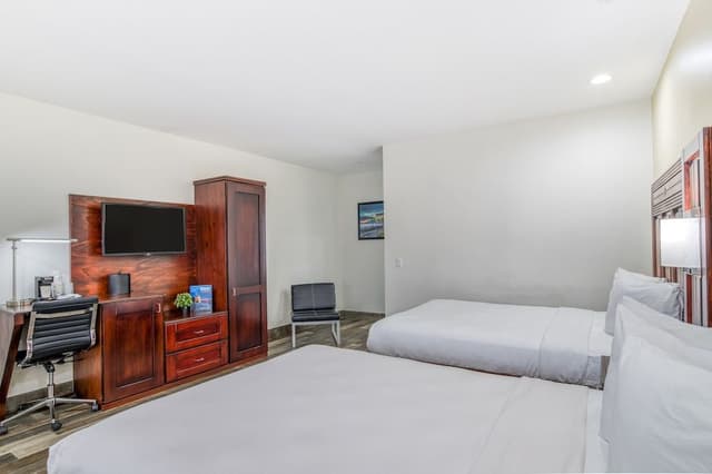 Deluxe Room, 2 Queen Beds