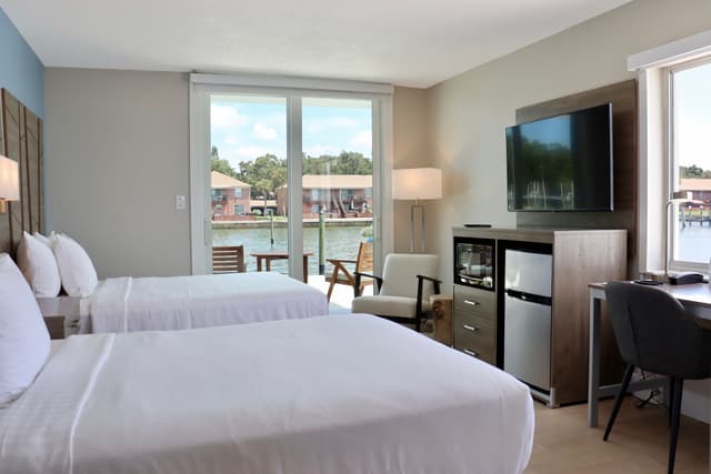 Premier Waterside 2 Bedroom Suite