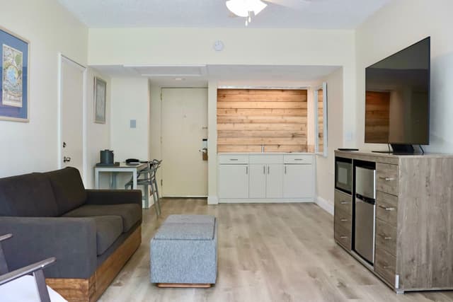 Deluxe Oasis 2 Bedroom Suite