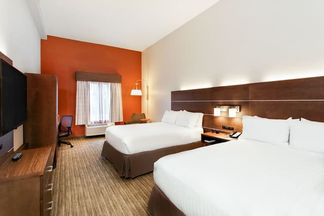 Standard Room, 2 Queen Beds, Accessible (310 Sq Ft, Communication, Access Tub)