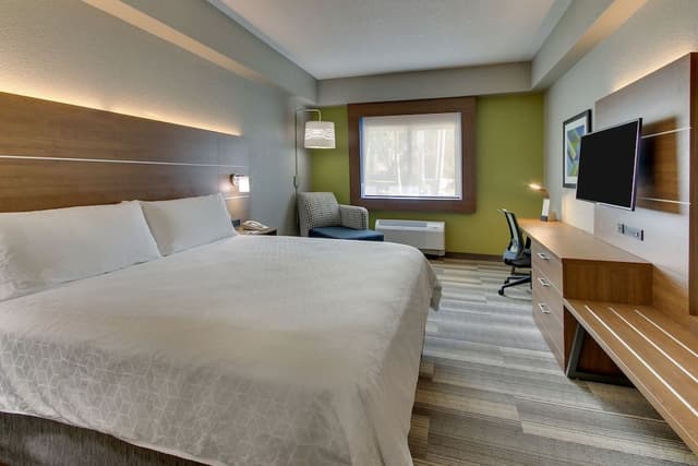 Standard Room, 1 King Bed