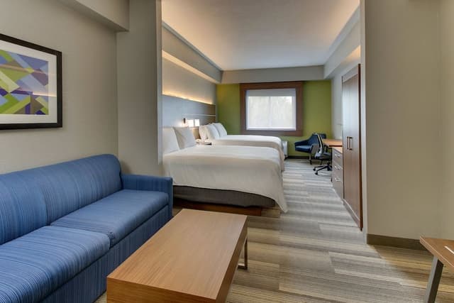 Room, Multiple Beds