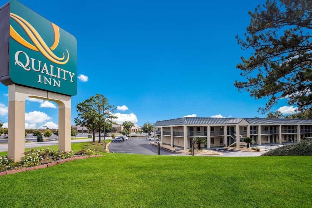 QUALITY INN AT ALBANY MALL