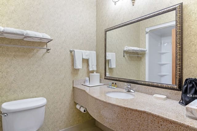 Suite, 2 Queen Beds, Non Smoking