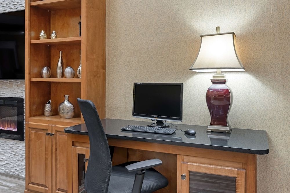 BEST WESTERN PLUS BRADBURY INN3