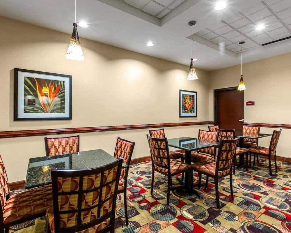 COMFORT SUITES WAYCROSS