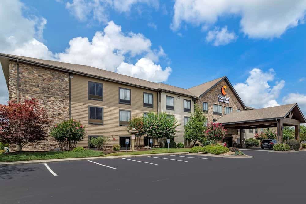COMFORT INN & SUITES BLUE RIDGE