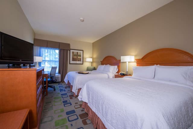2 QUEEN BEDS NONSMOKING