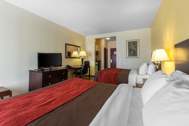 Standard Room, 2 Queen Beds, Non Smoking