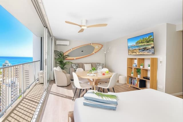 Premium Studio, 1 Queen Bed with Sofa bed, Air conditioning, Partial Ocean View (0086)