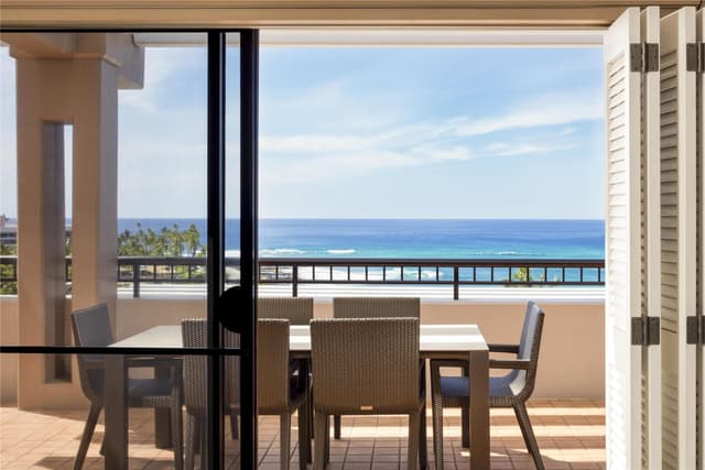 PALACE PRESIDENTIAL SUITE OCEAN VIEW 1 KING