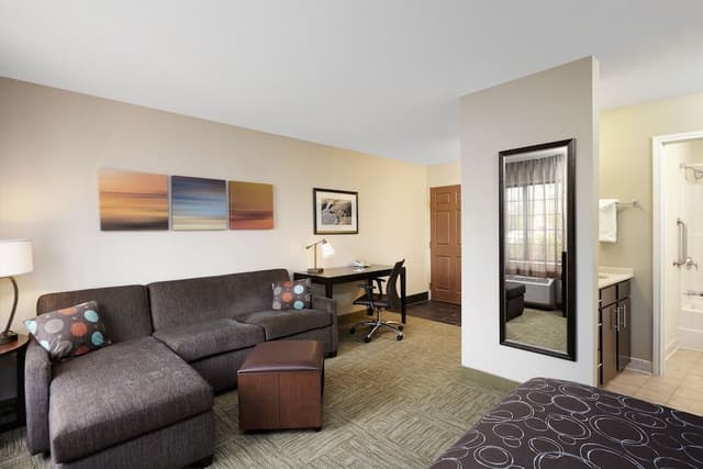 Suite, 1 Bedroom, Accessible, Kitchen (Access Tub)