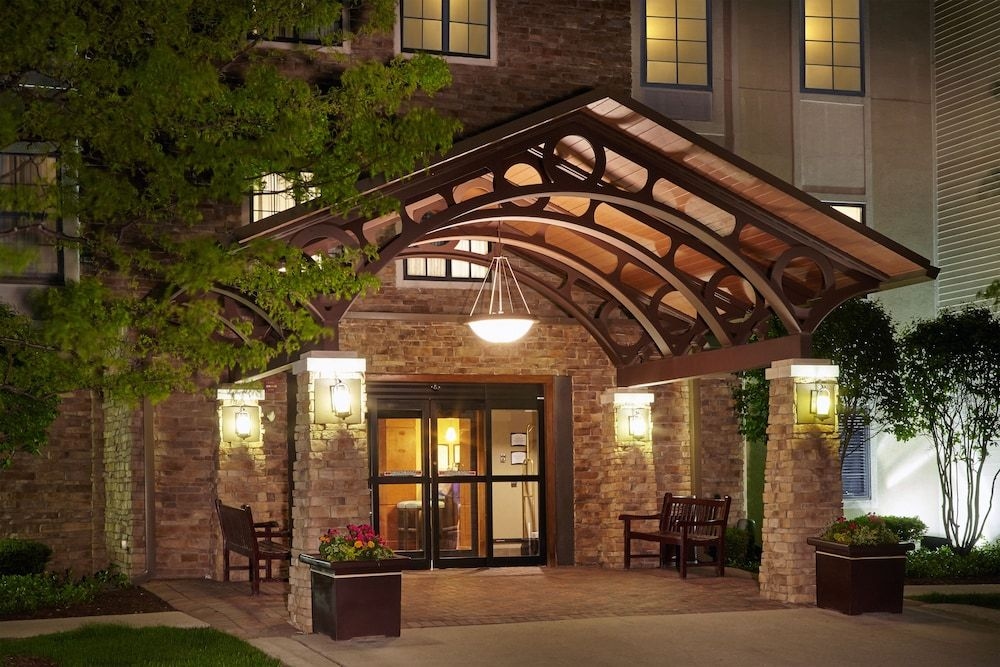 STAYBRIDGE SUITES CHICAGO -- G3