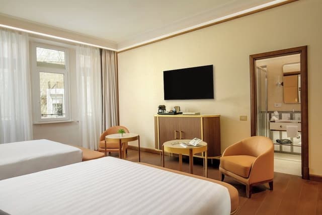 Deluxe Quadruple Room
