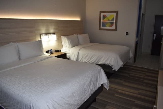 Standard Room, 2 Queen Beds