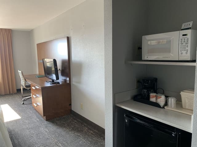 Room, 1 King Bed, Non Smoking