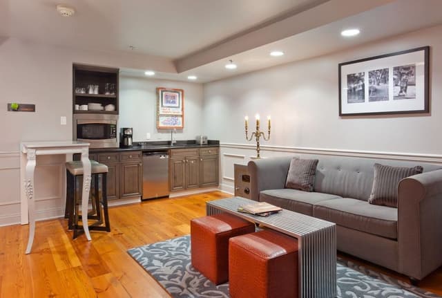 Suite, 2 Bedrooms