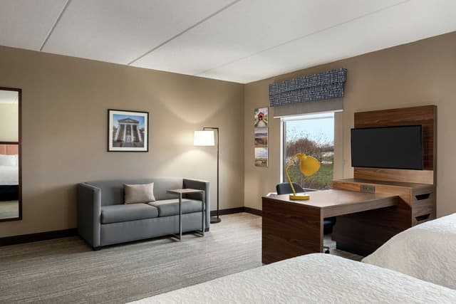 2 QUEEN BEDS STUDIO SUITE NONSMOKING