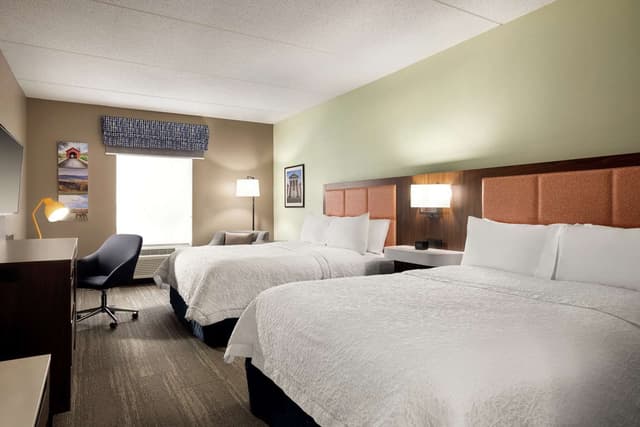 2 QUEEN BEDS NONSMOKING