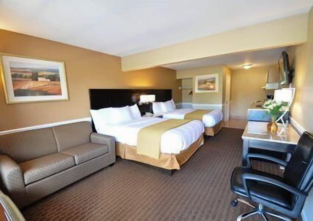 Suite, 2 Queen Beds