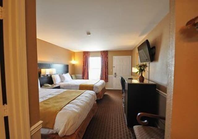 Standard Room, 2 Queen Beds, Smoking