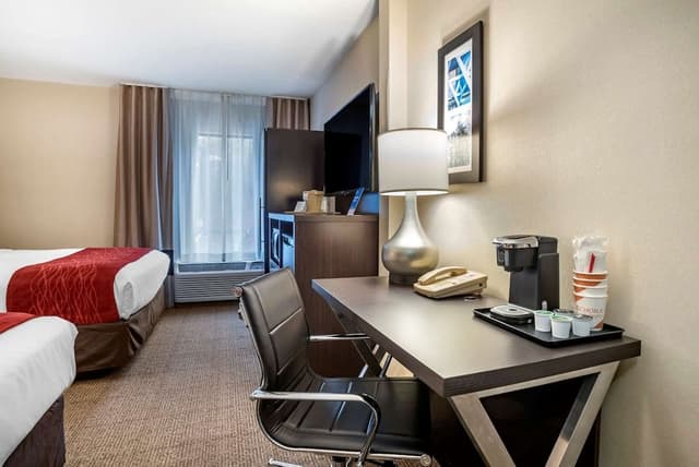 Standard Room, 2 Queen Beds, Non Smoking