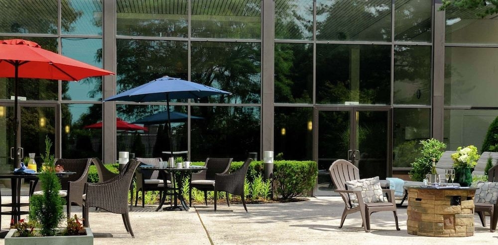 DOUBLETREE BY HILTON BOSTON -3