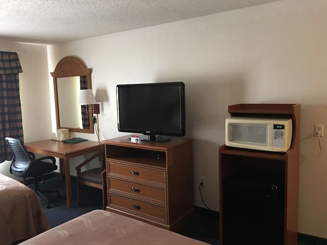 Standard Room, 1 King Bed, Non Smoking