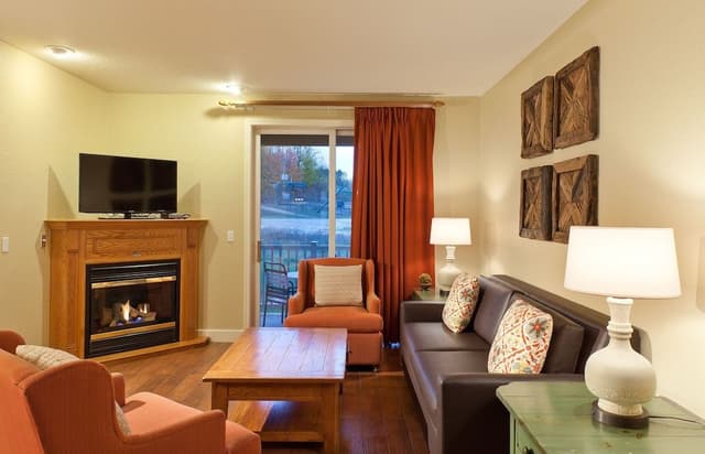 Suite, 3 Bedrooms