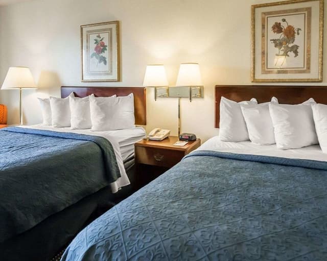 Standard Room, 2 Queen Beds, Non Smoking