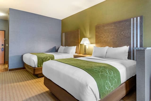 Suite, 2 Queen Beds, Non Smoking