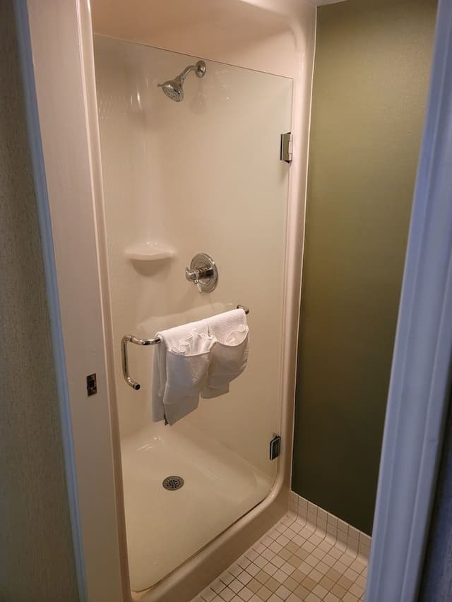 Standard Room, 2 Queen Beds, Non Smoking, Bay View