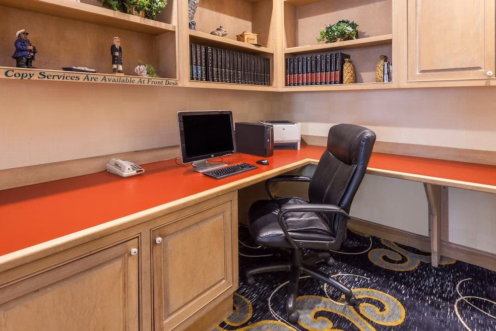 HAWTHORN SUITES BY WYNDHAM DETROIT WARREN4