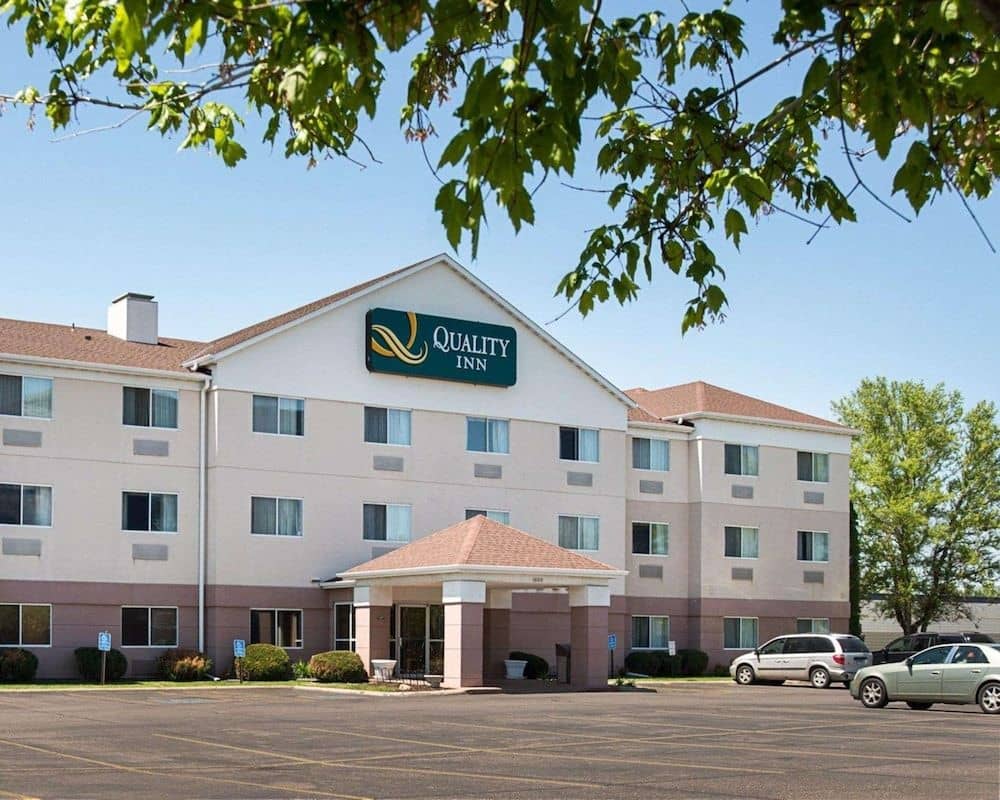 Quality INN BROOKLYN CENTER Quality INN BROOKLYN CENTER