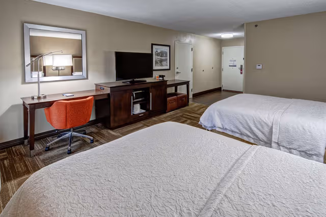 2 QUEEN BEDS NONSMOKING